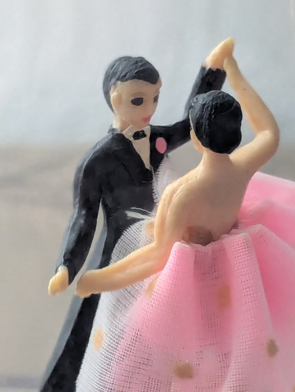 Vintage WACO Japan Lucite Dome Dancing Couple Music Box - Works! - Picture 7 of 11